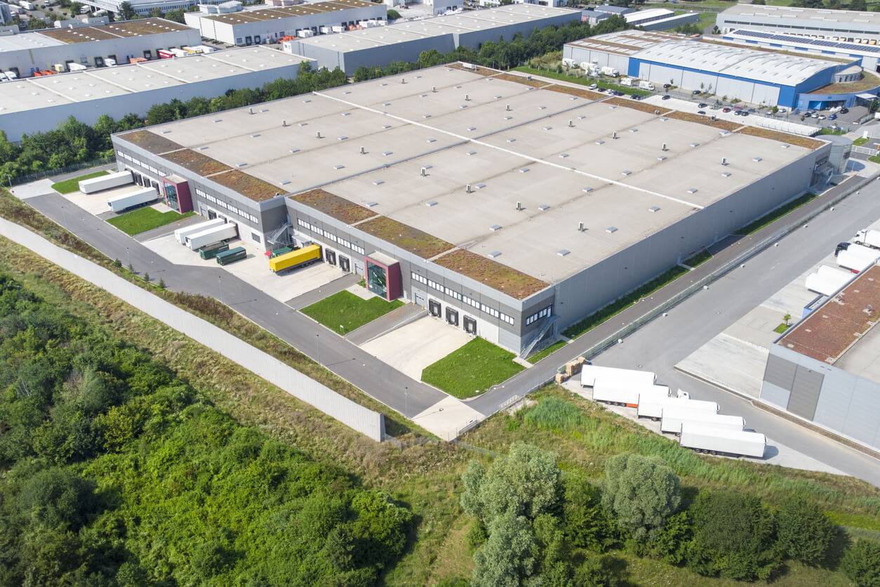 Warehouse and Distribution Center Roofing